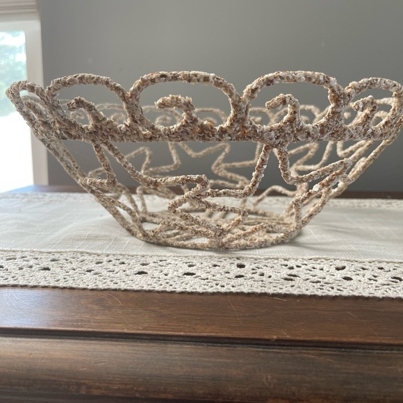 Unique Seashell Covered Decorative metal Bowl Sand Dollar Beach House gift‎ - Picture 2 of 10